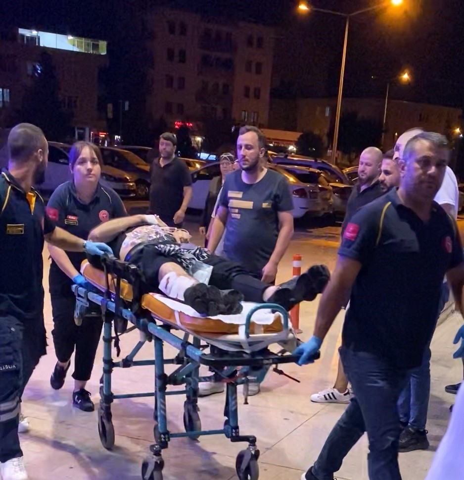 İnegöl'de Tekel Büfeye Silahlı Saldırıda Bulunan 2 Şüpheli Yakalandı (1)