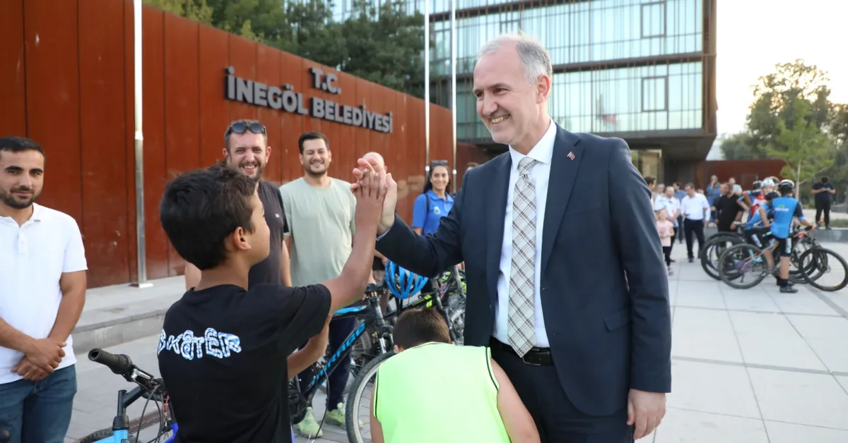 İnegöl’de “Zaferden Kurtuluşa” Bisiklet Turu Yoğun Ilgi Gördü (3)
