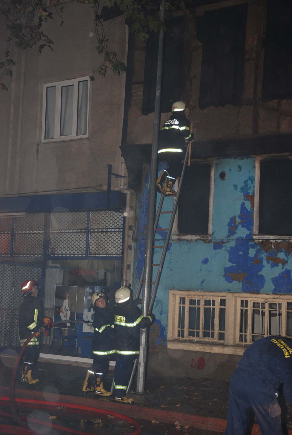 İnegöl’ün Eski Evlerinde Yangın (2)