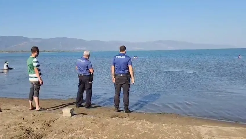 İznik Gölü'nde Tarih Fışkırdı Suya Giren Gözlerine Inanamadı (1)