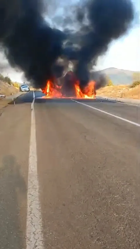 Karabük’te Araçlar Çarpışıp Alev Aldı 3 Ölü, Çok Sayıda Yaralı (5)