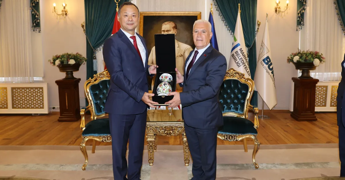 Kırgızistan Büyükelçisi Kazakbaev’den Başkan Bozbey’e Ziyaret Ortak Projeler Masada (3)