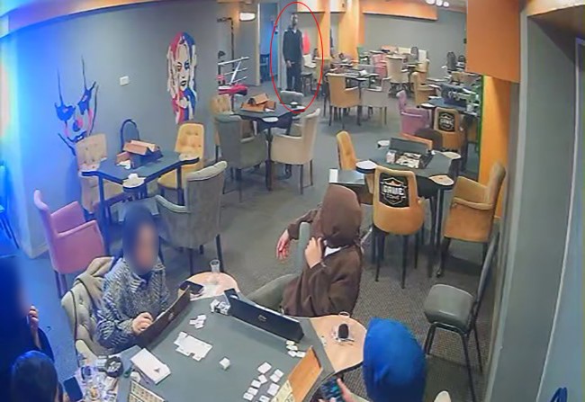 Kızların Okey Masasına Sallama Bıçağıyla Gencgazete (2)