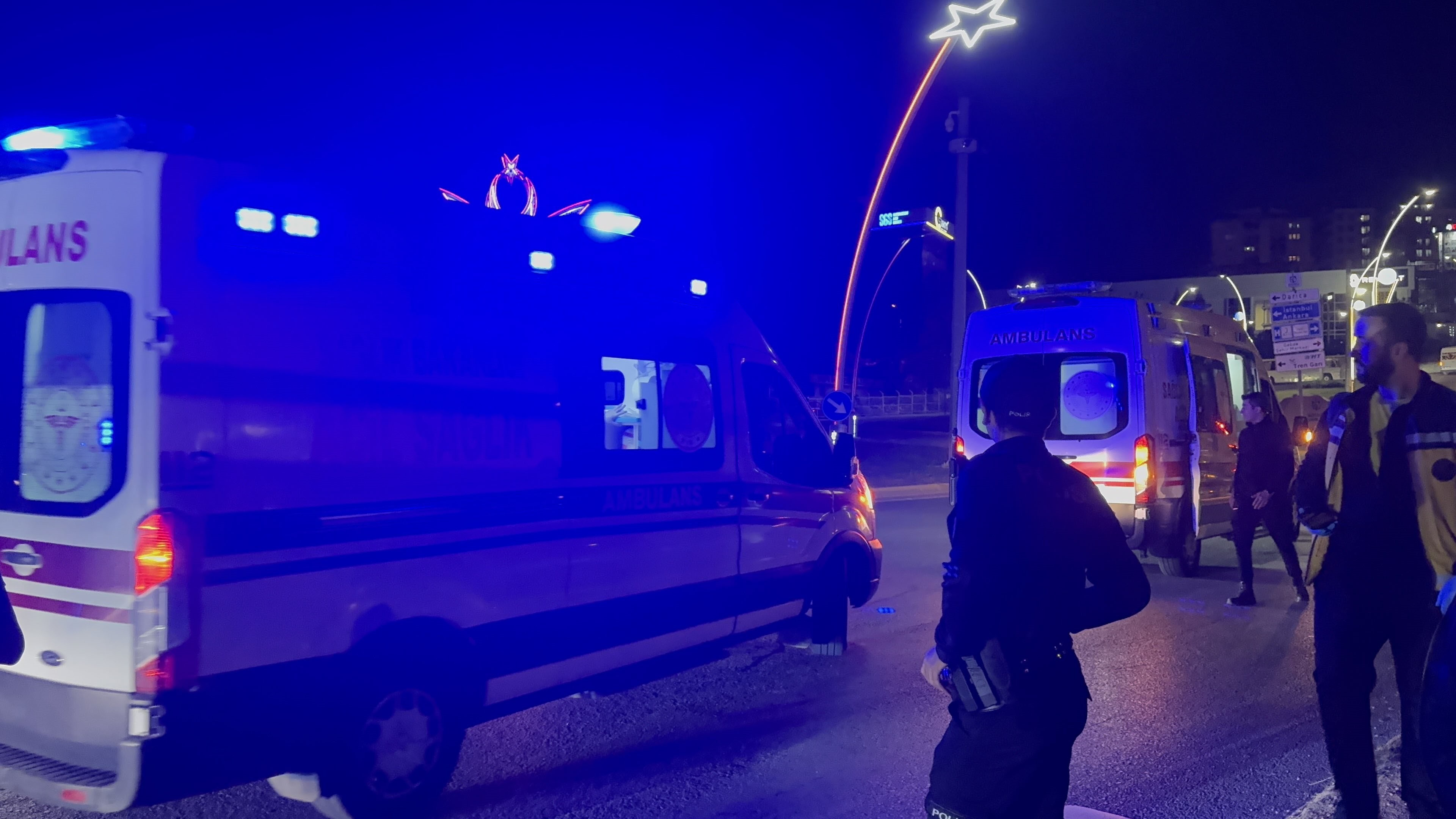 Kocaeli’de Iki Ticari Araç Çarpıştı 6 Yaralı (1)