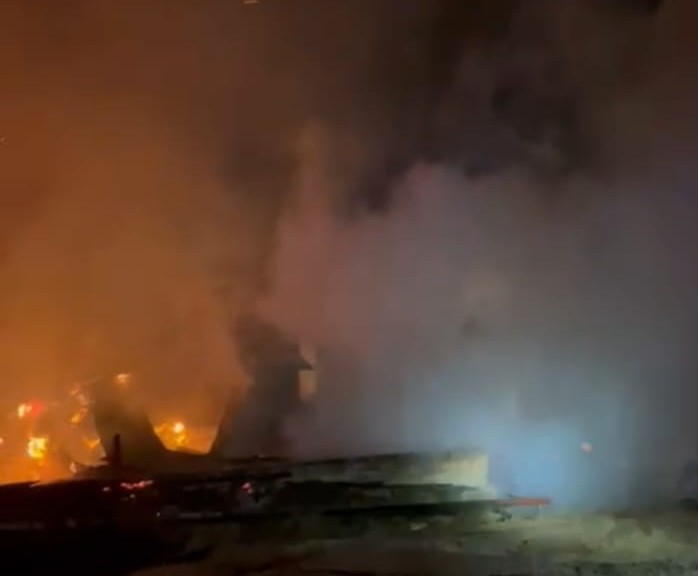 Malatya'da Çıkan Yangında 3 Ev Kullanılamaz Hale Geldi (2)