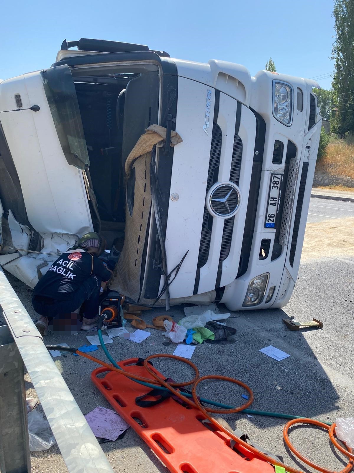 Malatya'daki Kazada Yaralanan Tır Sürücüsü Hayatını Kaybetti (1)