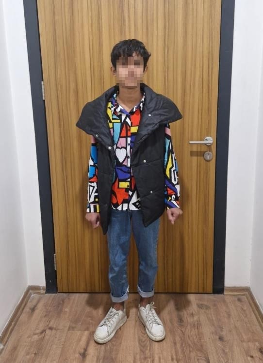 Poligondan Silah Çalan 16 Yaşındaki Şahıs Her Yerde Aranıyor (2)