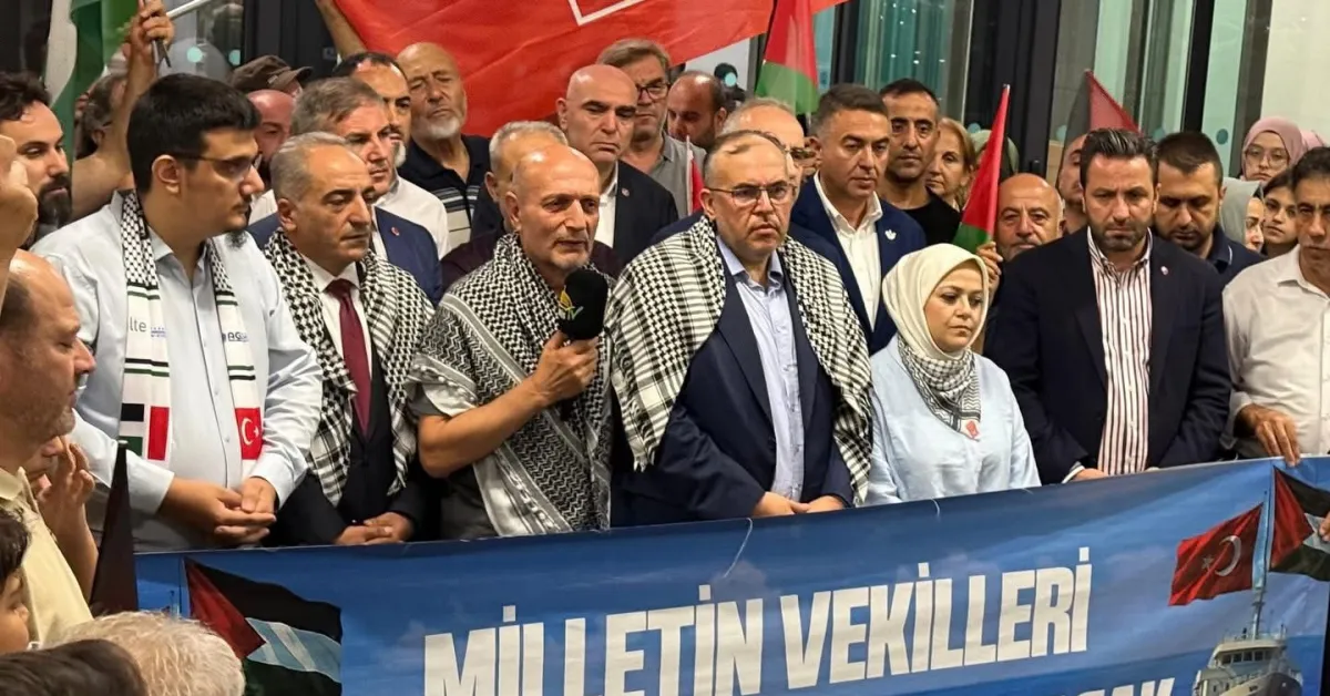 Saadet Partisi Milletvekili Mehmet Atmaca, Gazze Özgürlük Filosuna Katıldı (2)