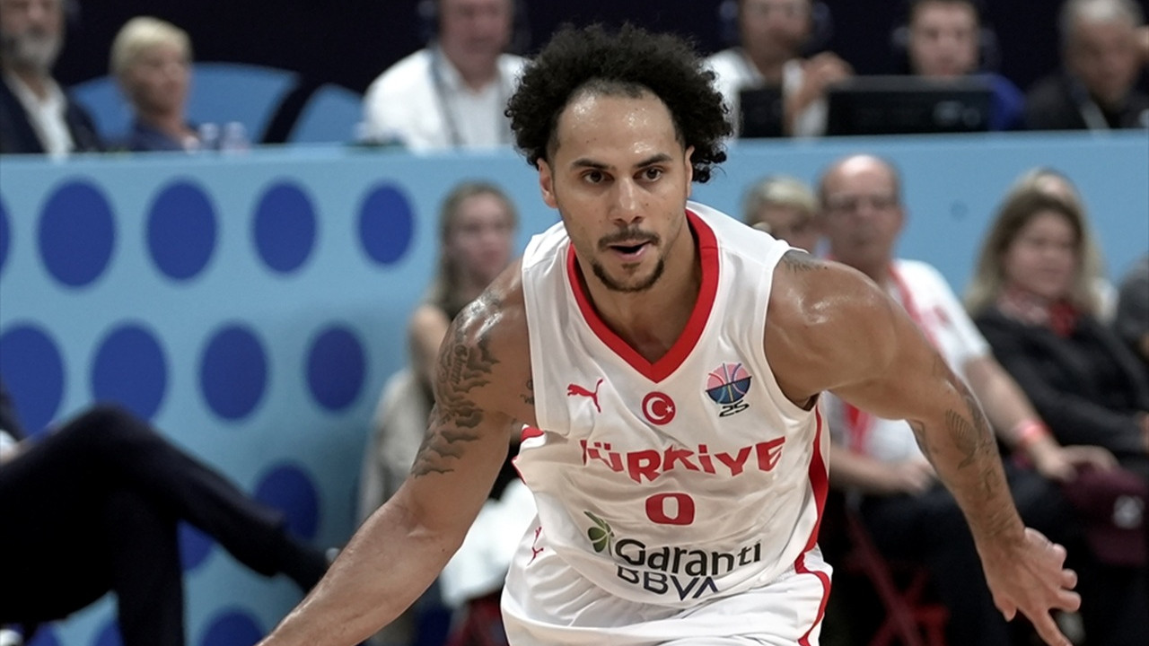 Shane Larkin, A Milli Basketbol Takımı'na Veda Etti (1)-1