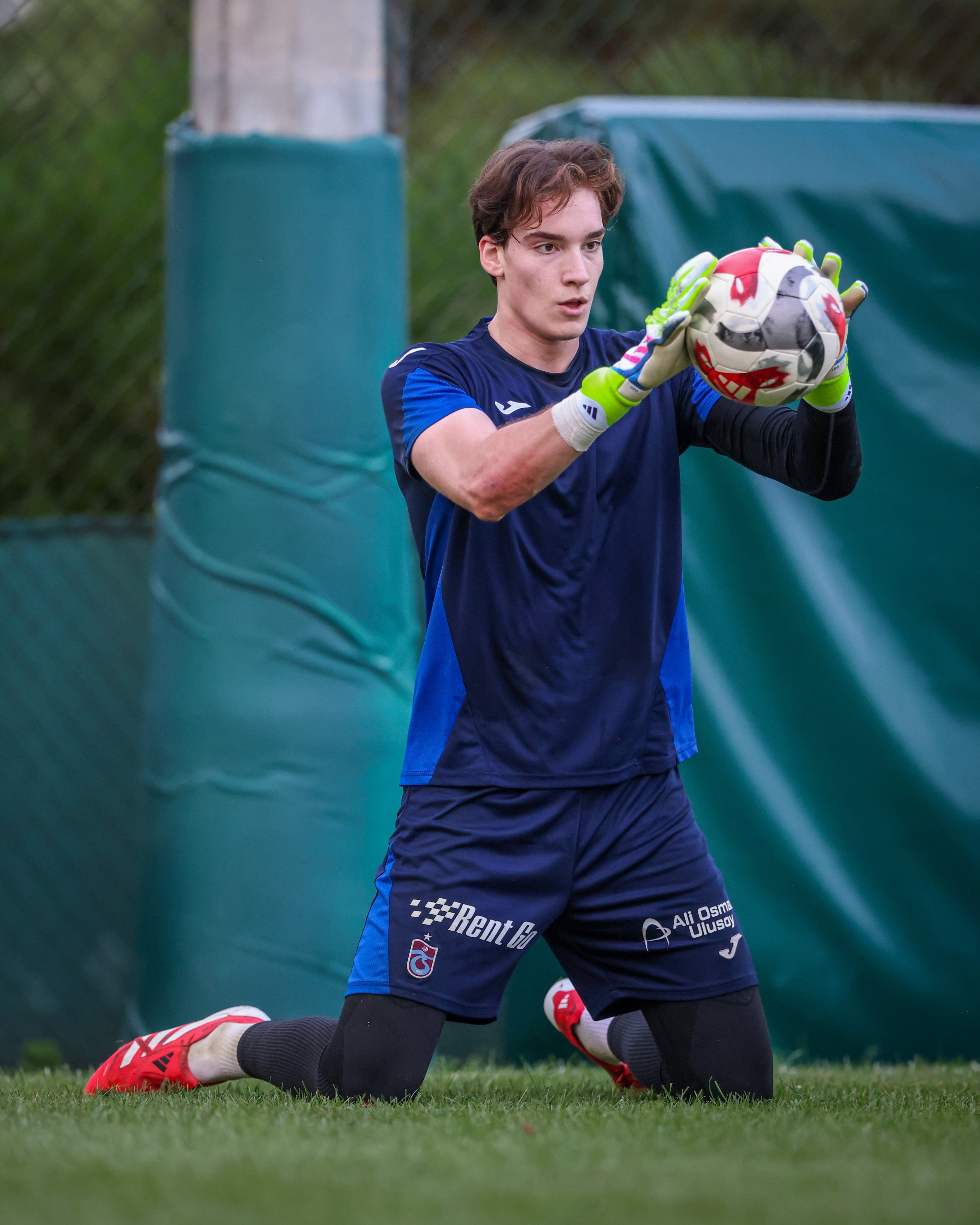 Trabzonspor, Fenerbahçe Maçı Hazırlıklarına Başladı (3)