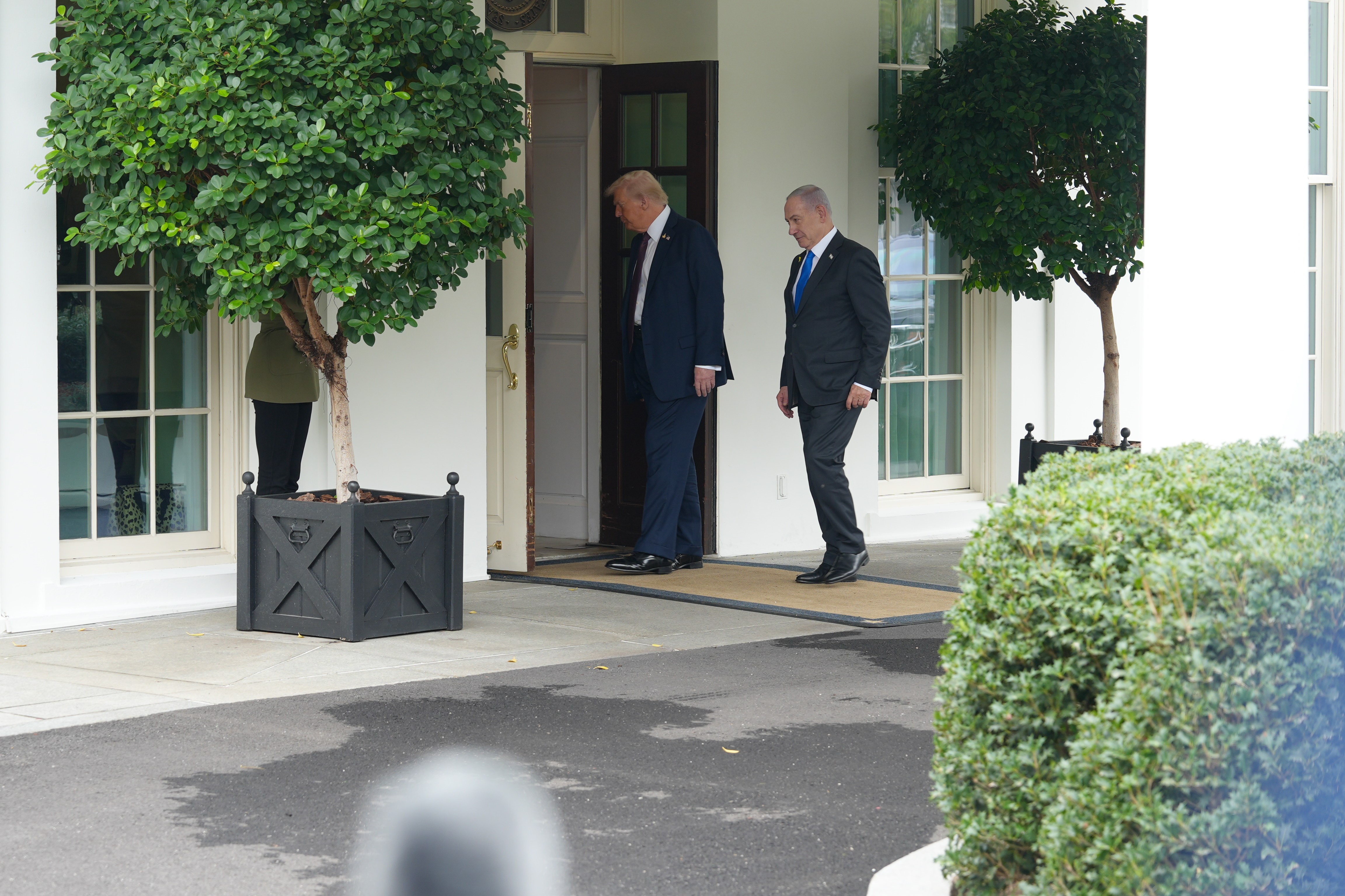 Trump Ve Netanyahu Beyaz Saray'da Bir Araya Geldi (1)