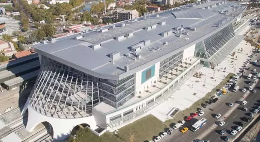 Ankara Yüksek Hızlı Tren Garı Açıldı (2016)  2016’da Ankara YHT Garı, Cumhuriyet Bayramı’nda hizmete açıldı.