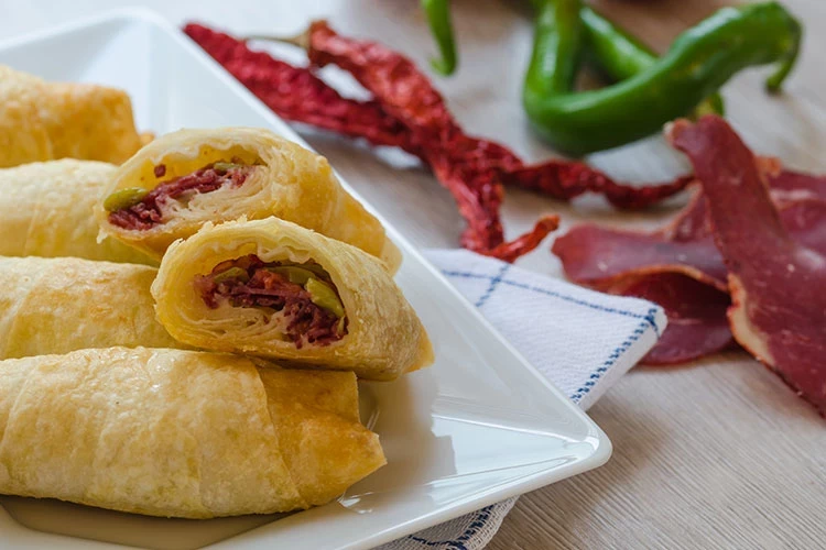 Paçanga Böreği Tarifi! Kızartırken Dağılmayan Paçanga Böreği Nasıl Yapılır?-3