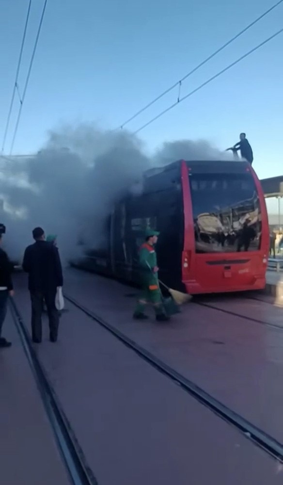 Yolcular Tahliye Edildi