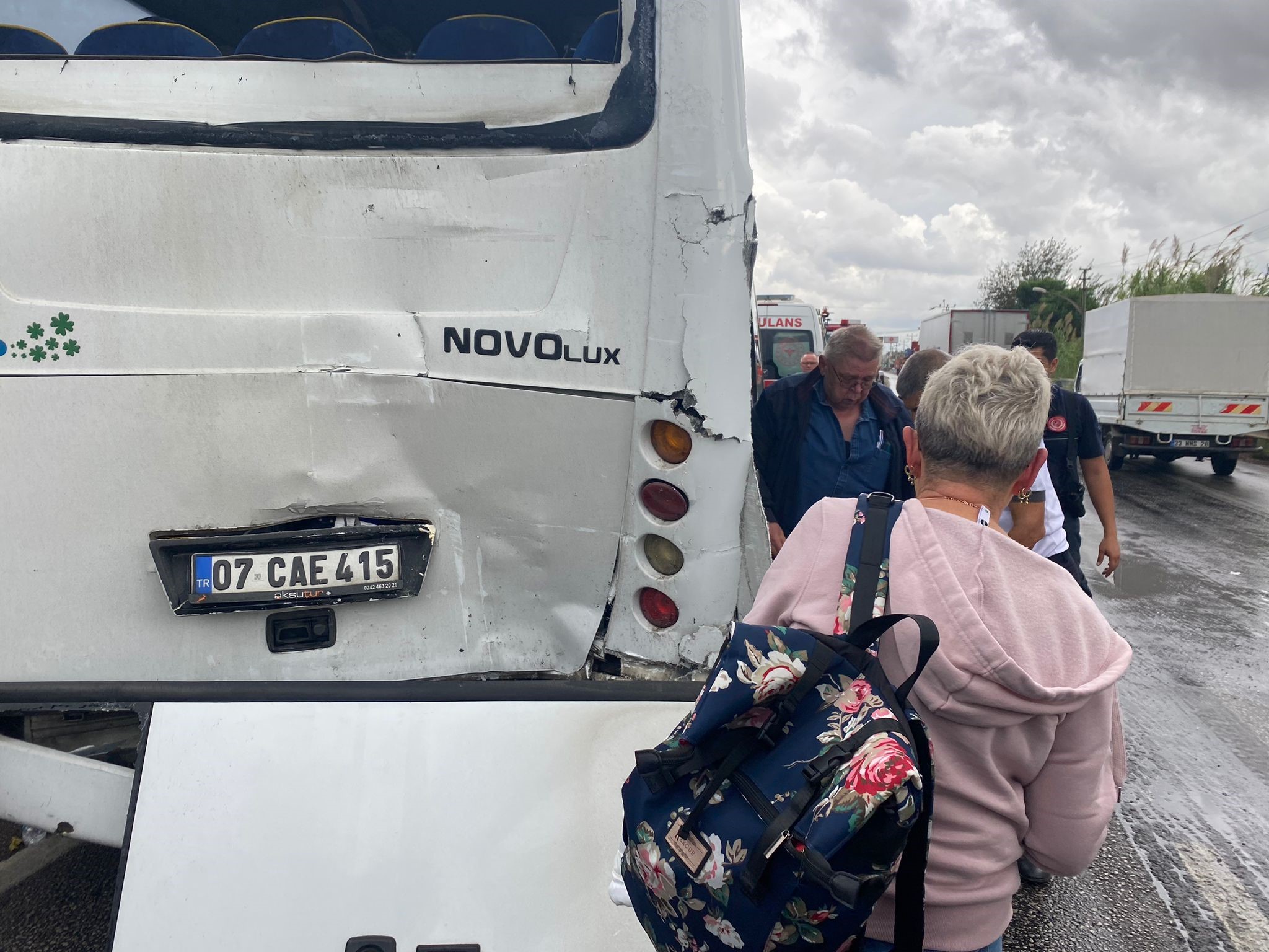 Antalya Serik'te Zincirleme Kazada 2 Alman Turist Yaralandı (3)