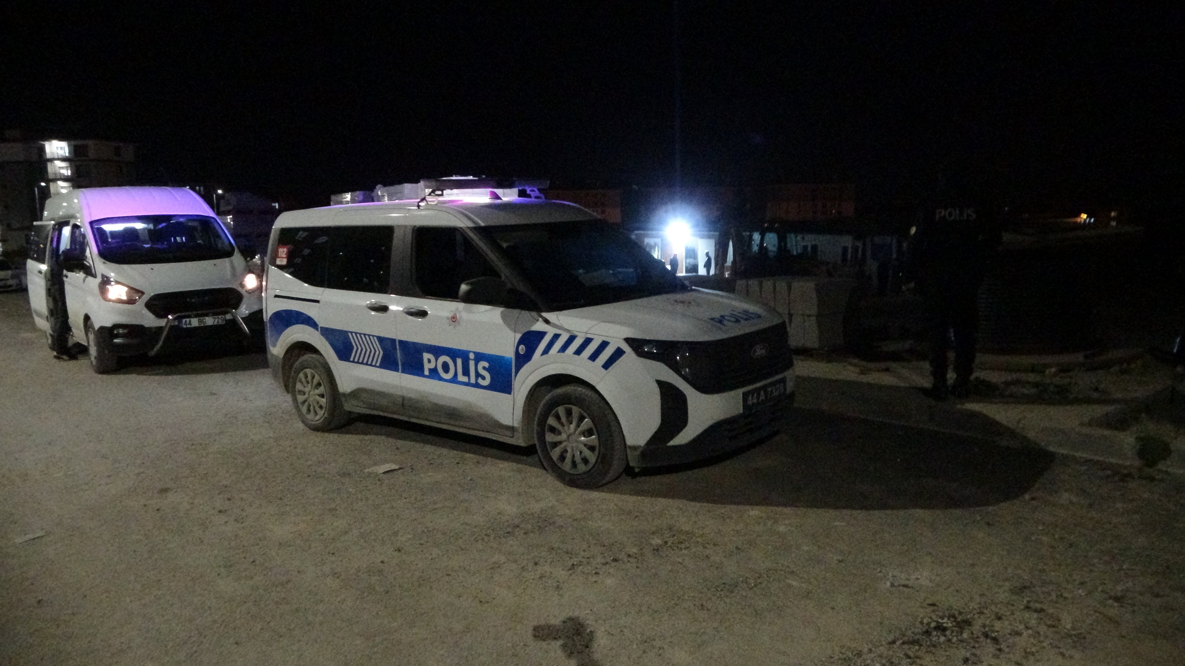 Asansör Montajı Sırasında 3 Metreden Düşen Işçi Ağır Yaralandı (2)