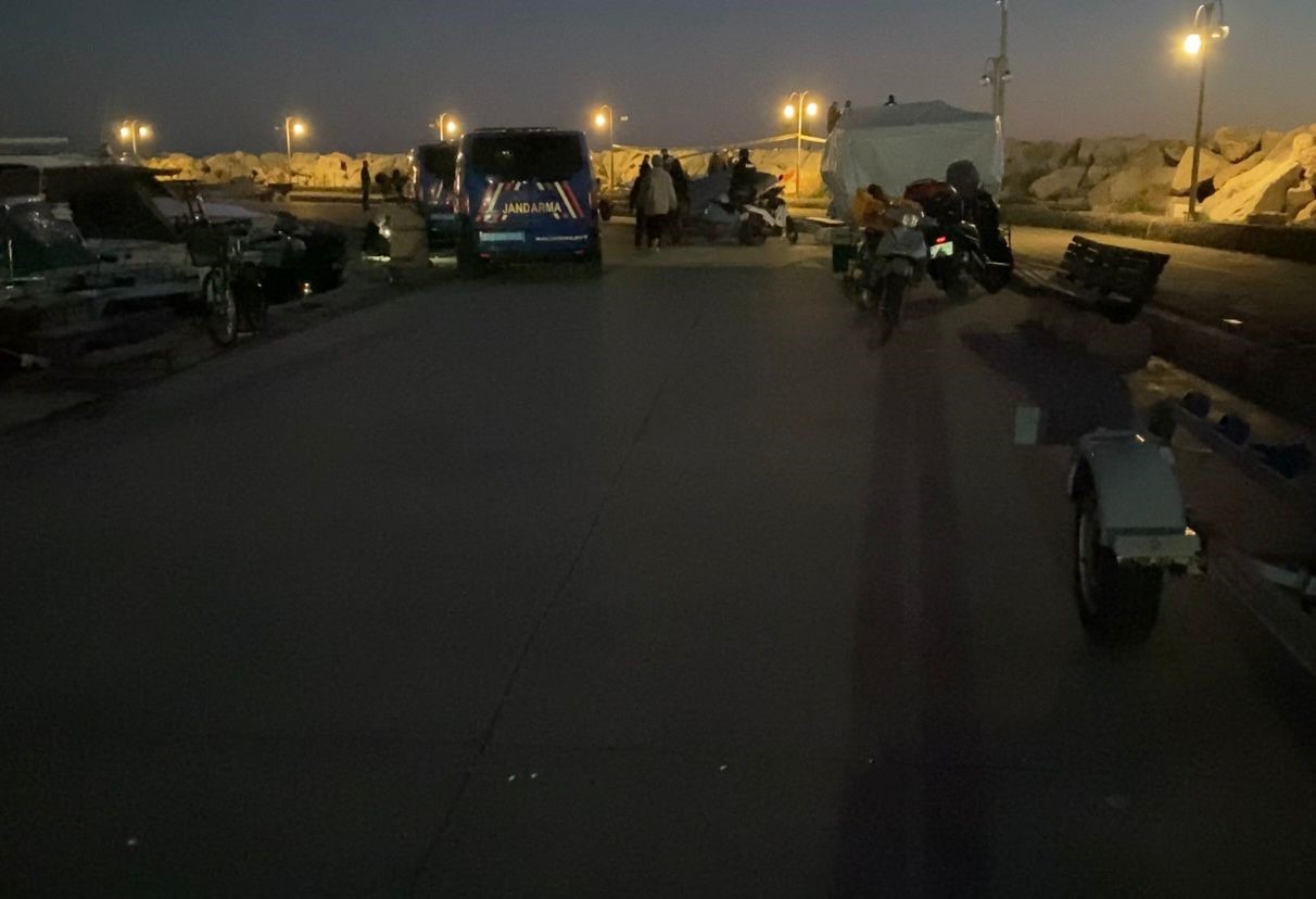 Ayvacık’ta Bir Kişi Kayalıklarda Ölü Bulundu (2)