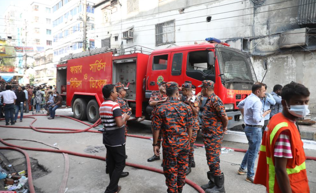 Bangladeş’te Tekstil Fabrikasında Yangın 16 Ölü (3)