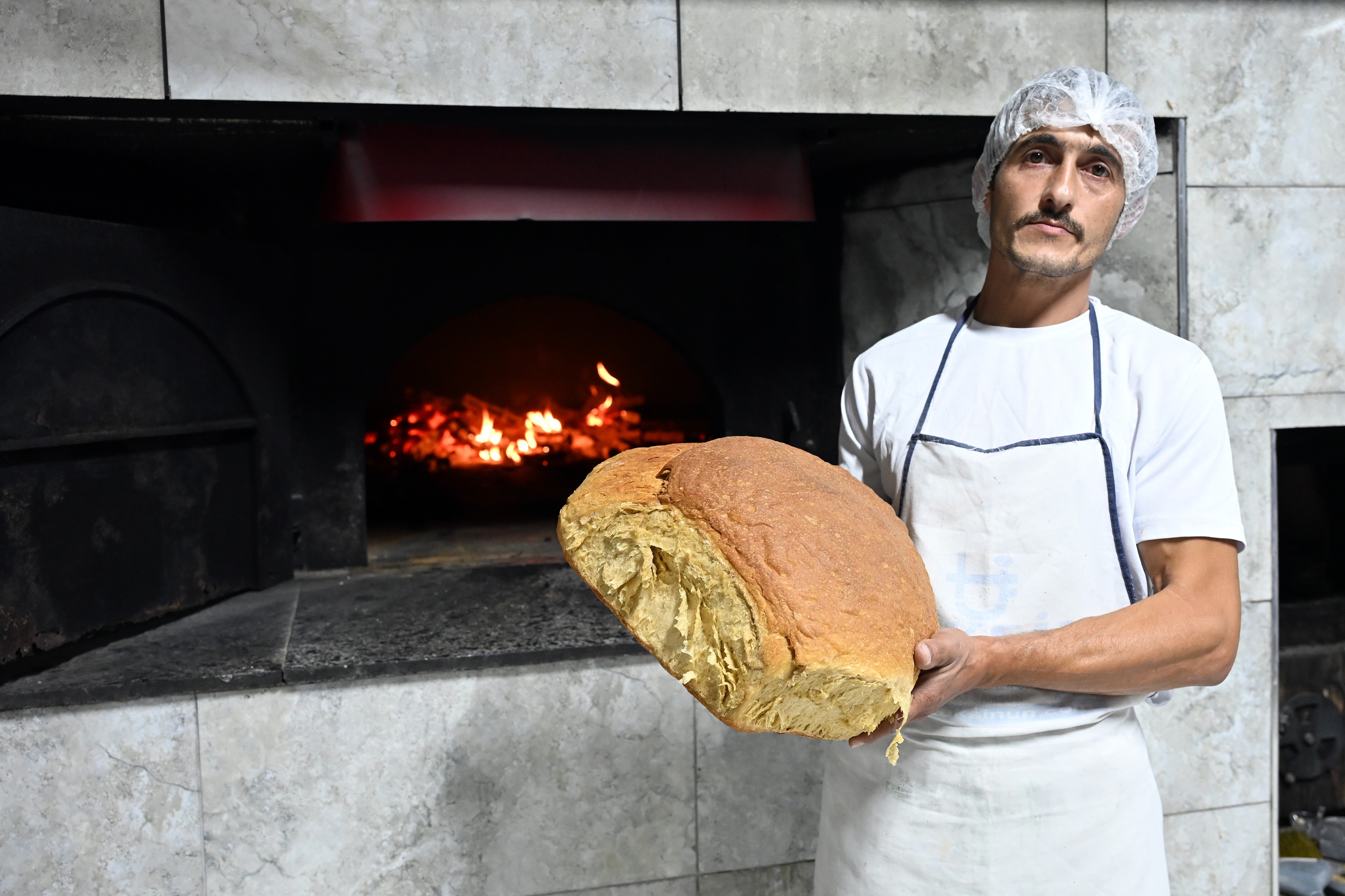 Bu Ekmeği Alan 1 Hafta Başka Ekmek Almıyor (4)