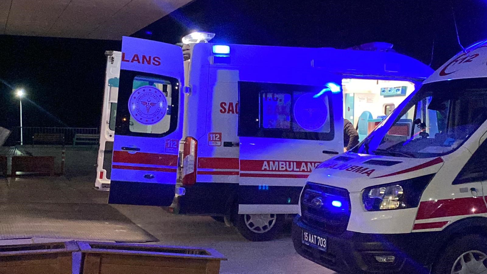 Burdur'da Yaklaşık 50 Öğrenci Zehirlenme Şüphesiyle Hastanelik Oldu (2)