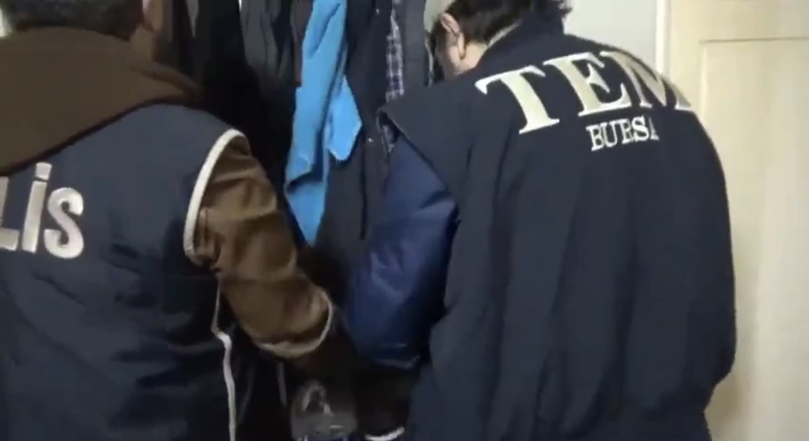 Bursa Merkezli Deaş Operasyonunda 10 Gözaltı (2)