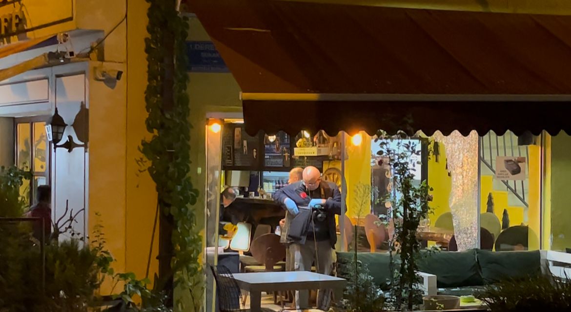 Bursa’da Alkollü Şahıs Kafede Dehşet Saçtı (3)