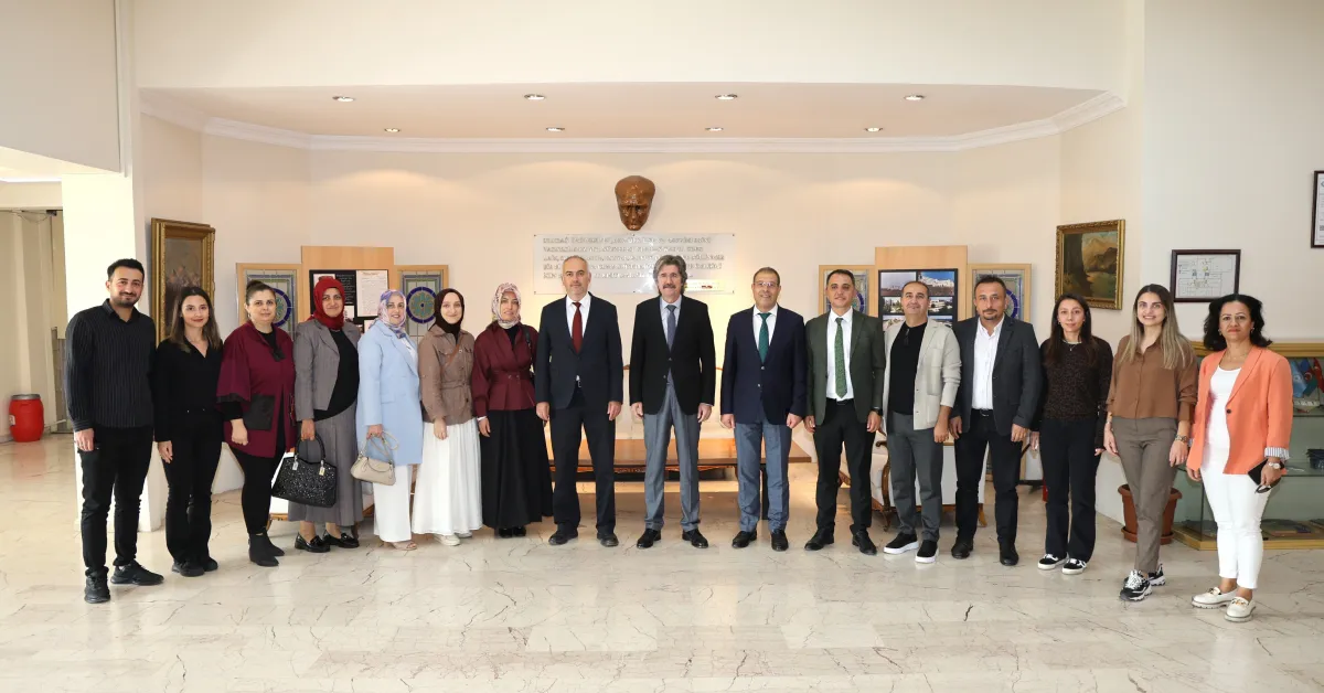 Buü’ye “Beslenme Dostu İş Yeri” Belgesi Verildi (1)