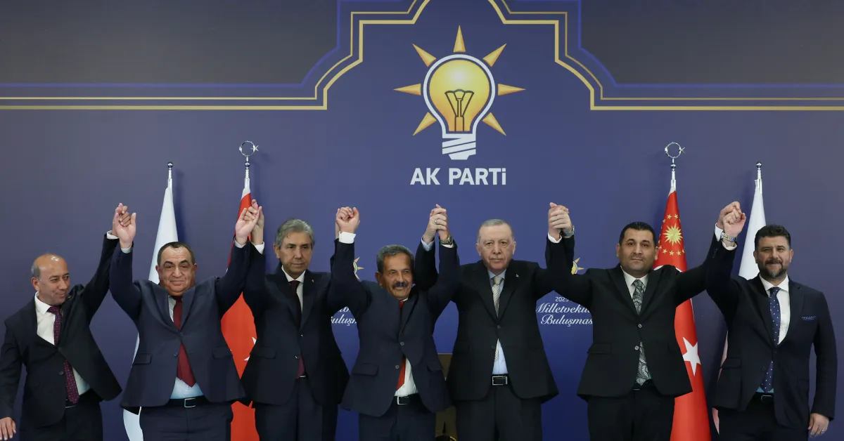 C U M H U R B A S K A N I E R D O G A N L I N C K O R O S U N U N K A 953919 283154 Gencgazete