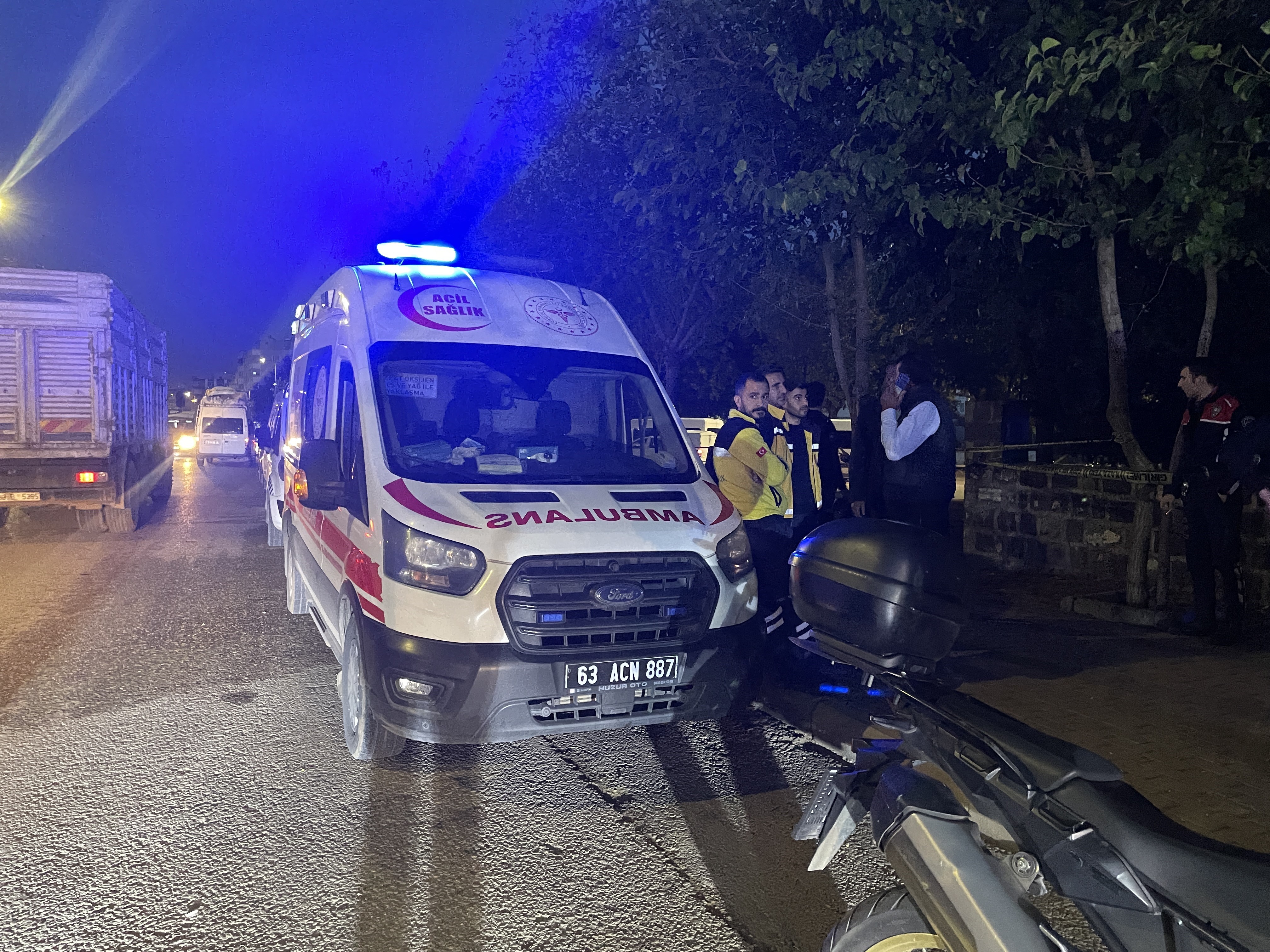 Cami Bahçesinde Gömülü Yeni Doğmuş Bebek Cesedi Bulundu (6)