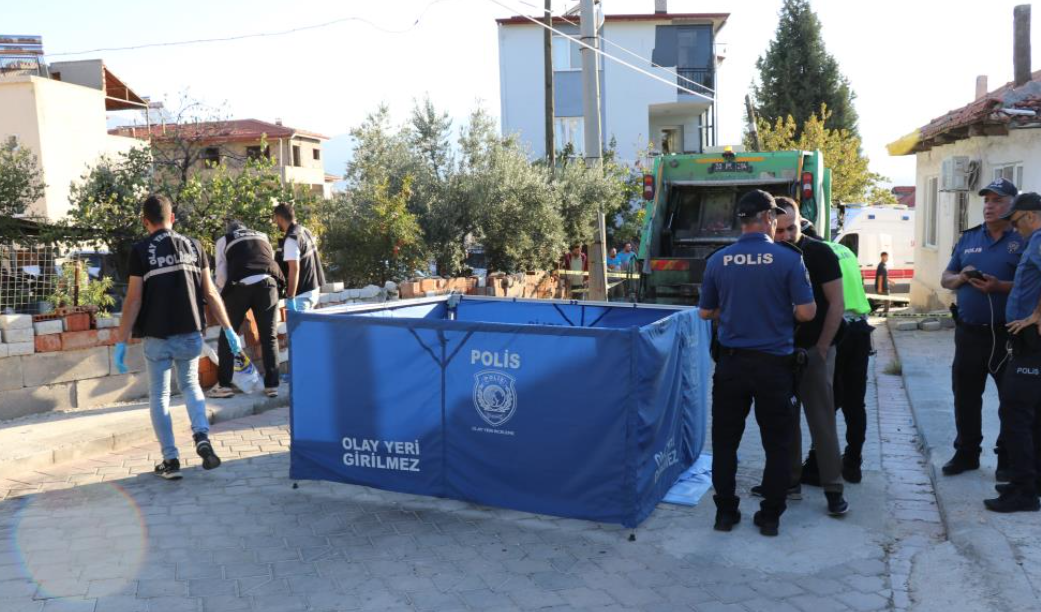 Çöp Kamyonunun Ezdiği Yaşlı Kadın Hayatını Kaybetti (1)