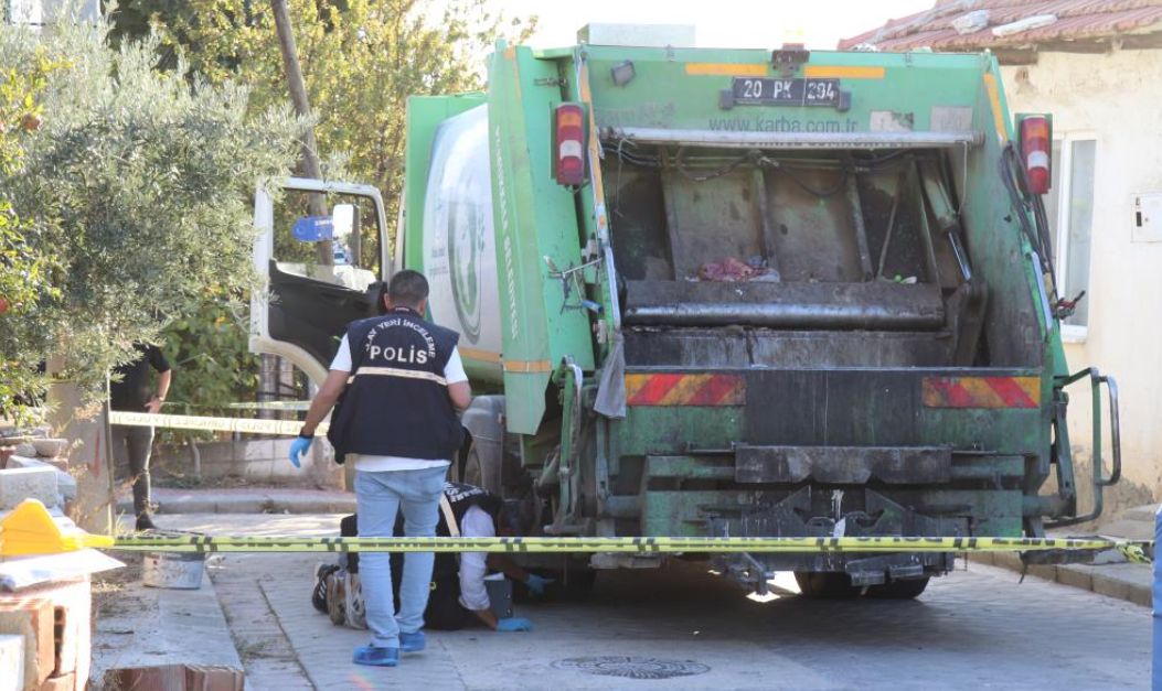 Çöp Kamyonunun Ezdiği Yaşlı Kadın Hayatını Kaybetti (2)