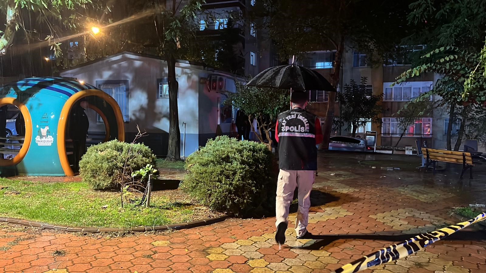 Eski Eşi Ve Kayınvalidesini Öldüren Şüpheli Kendini Vurdu (3)