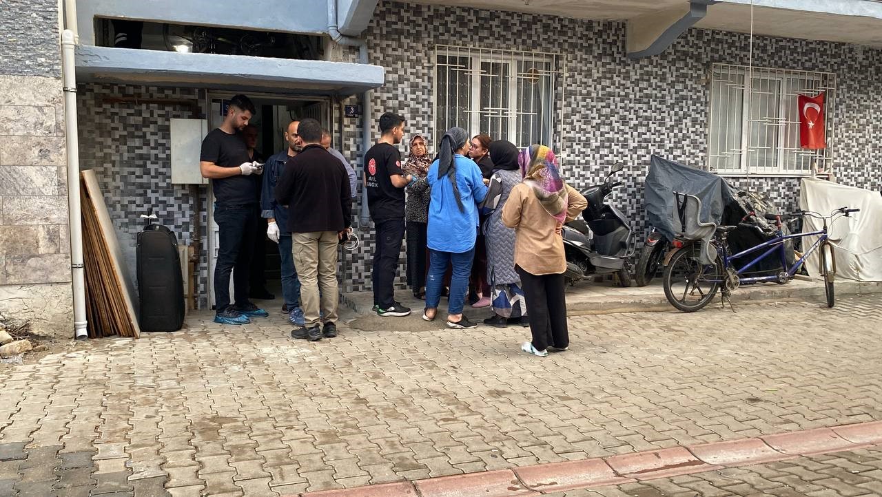 Evinde Başından Vurulmuş Halde Ölü Bulundu (3)
