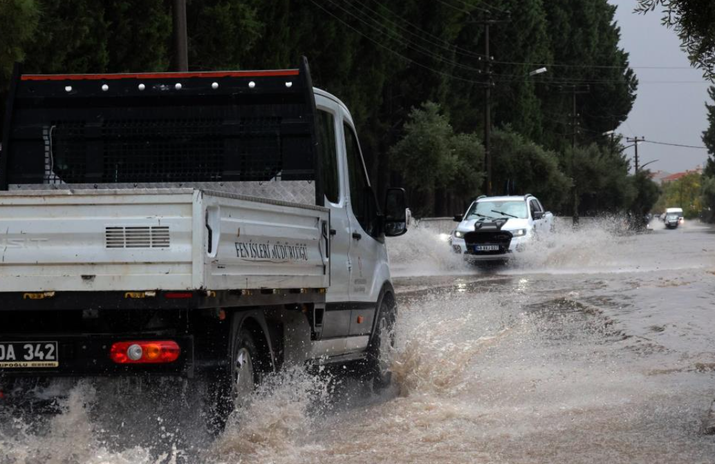 Fethiye’de Metrekareye 107.7 Kilogram Yağış Düştü (3)-1
