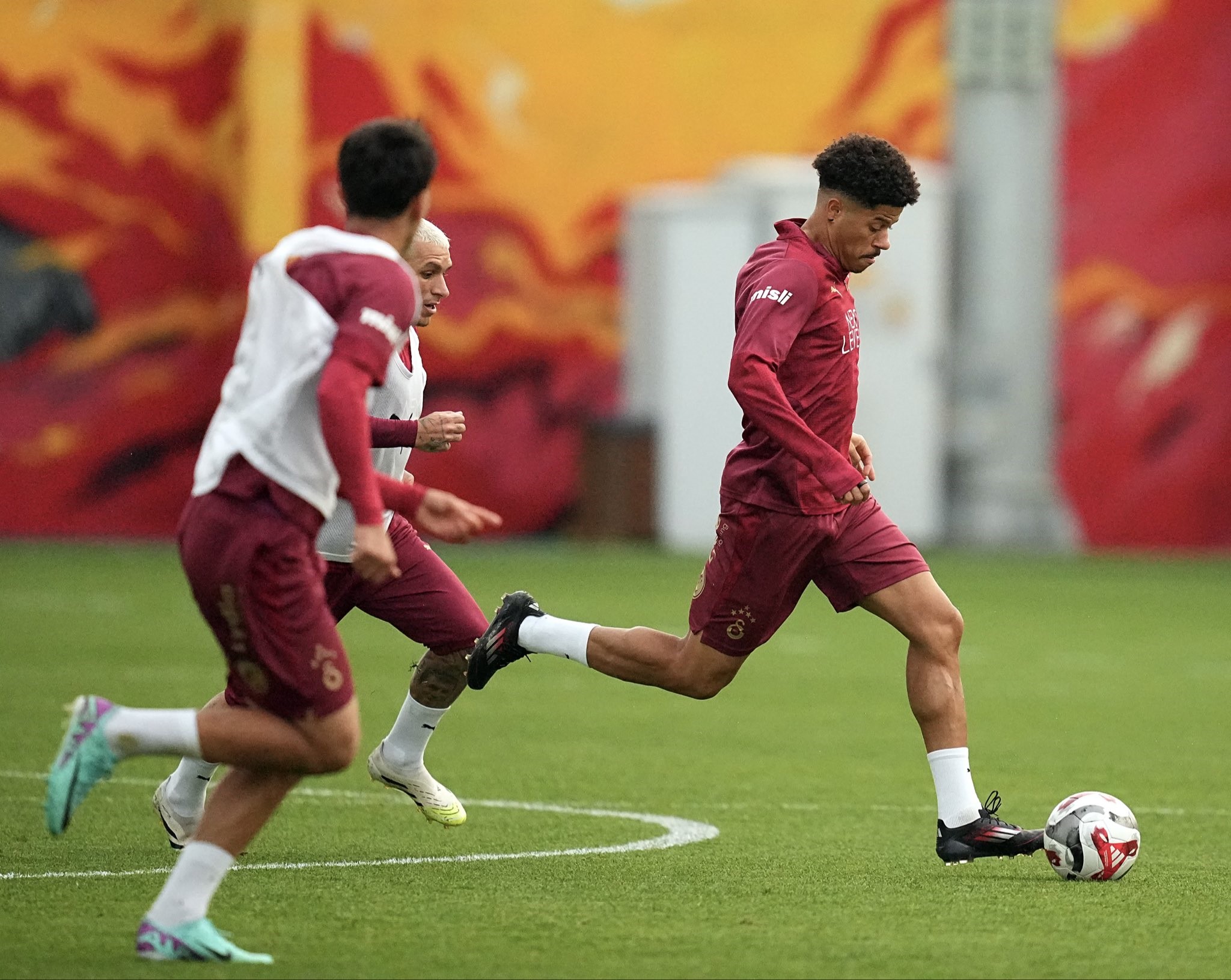 Galatasaray, Başakşehir Maçı Hazırlıklarını Sürdürdü (1)