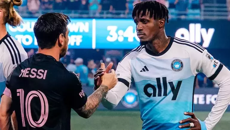 Galatasaray'ın Eski Yıldızı Zaha'dan Zehir Zemberek Sözler! (2)