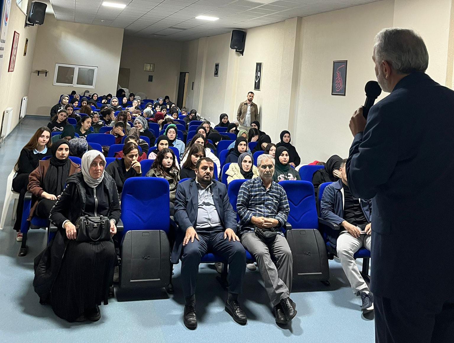 İmam Hatipliler Haftası İnegöl’de Gencgazete (3)