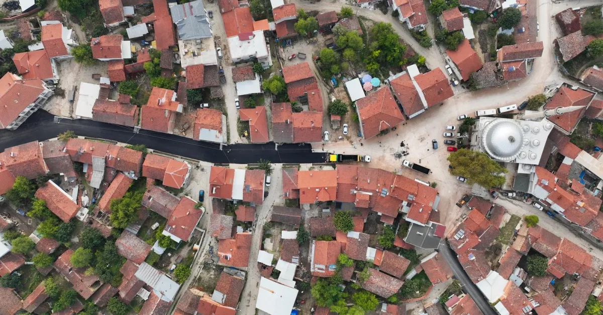 İnegöl Çitli’de Sıcak Asfalt Sevinci (2) Gencgazete-1