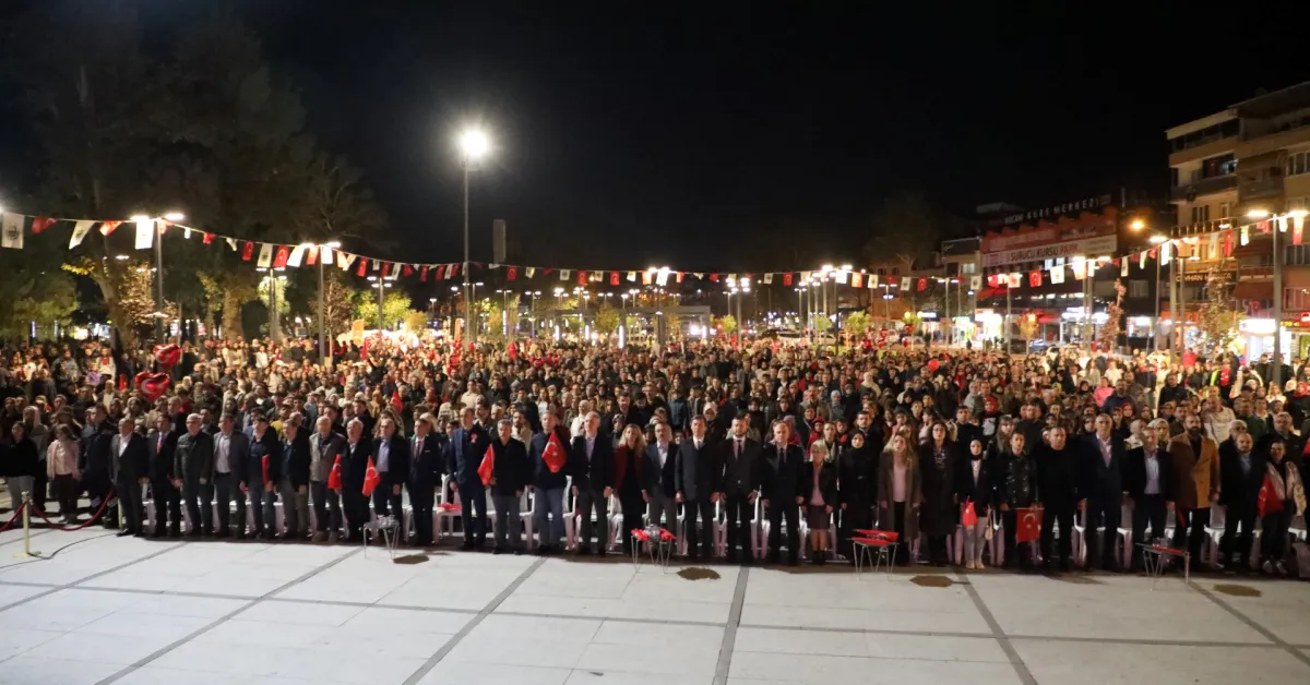 İnegöl Cumhuriyet Coşkusunu Sokaklara Taşıdı (5)