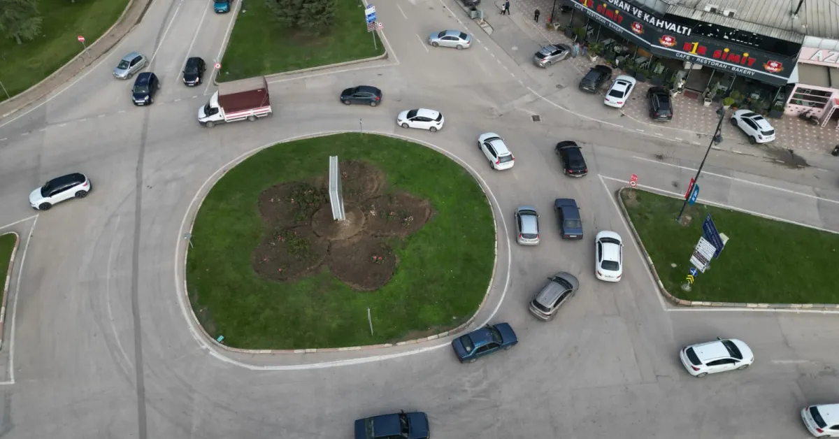 Inegolde Trafik Yogunlugu Itfaiye Mudahalesini Zorlastiriyor 3