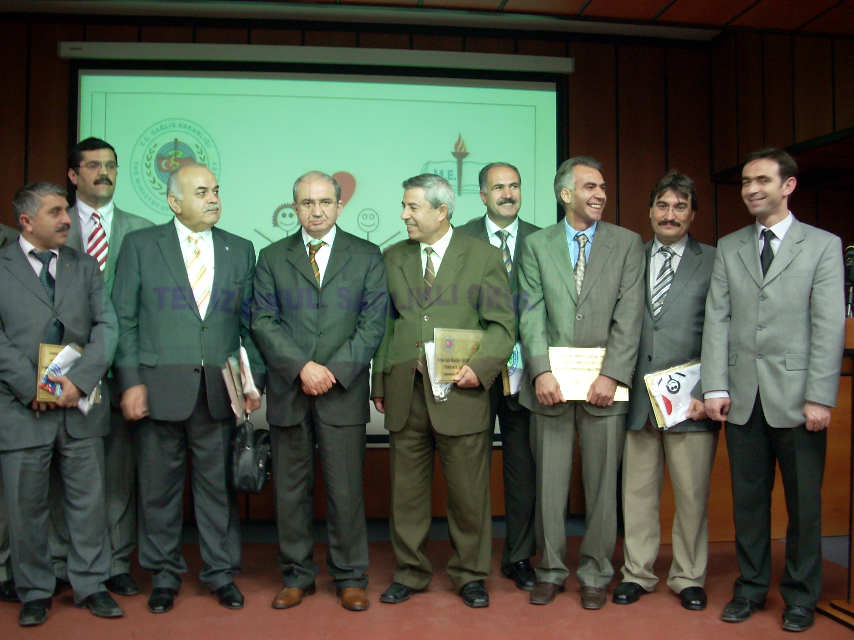 İnegöl’den 10 Okul “Beyaz Bayrak Arsi̇v Haber Gencgazete (1)