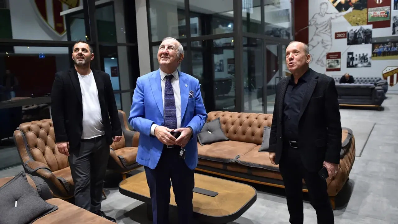 Inegolsporun Eski Baskanlarindan Anlamli Ziyaret 1