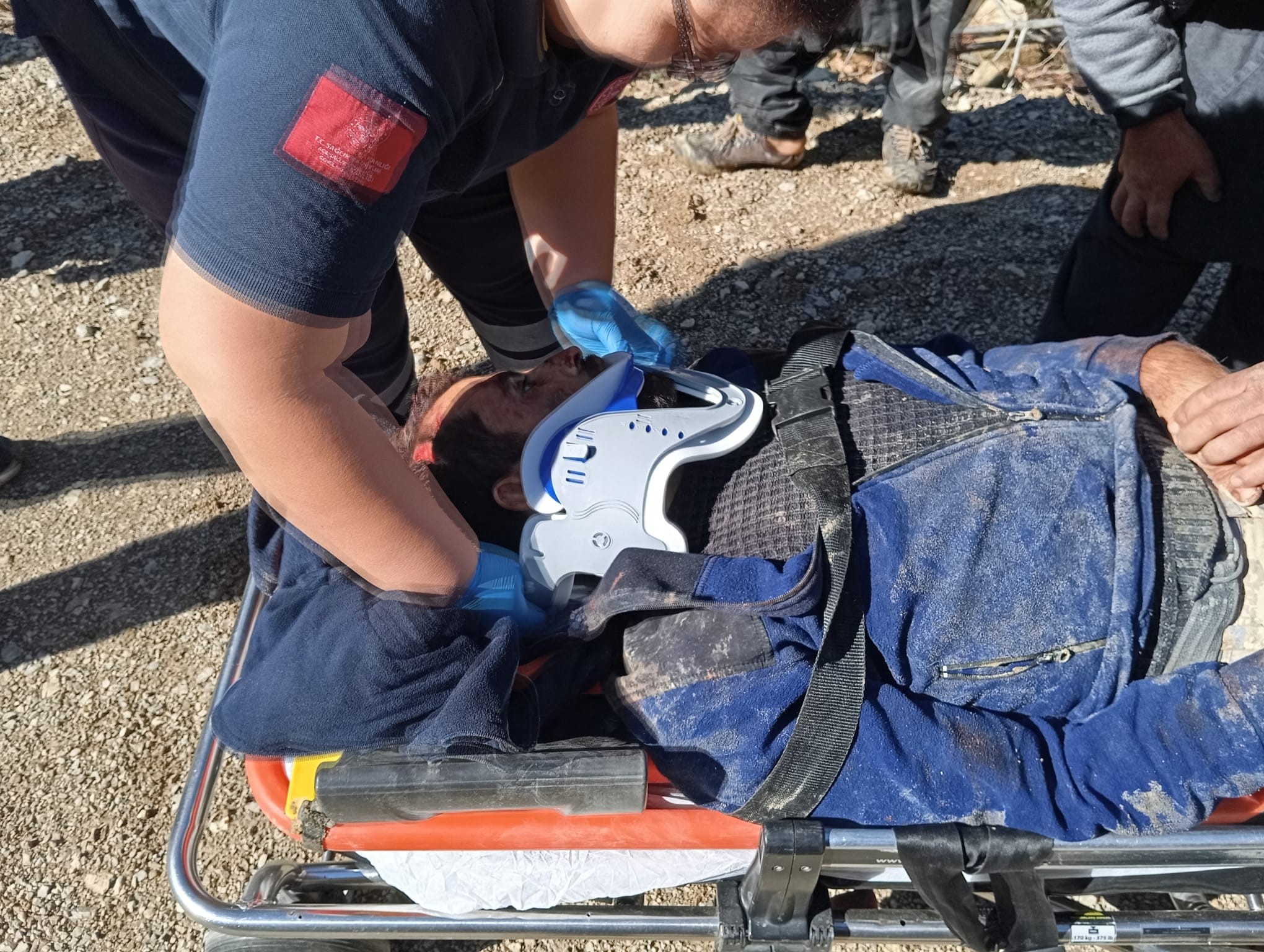 Kamyon Uçuruma Yuvarlandı, Sürücü Hayatını Kaybetti (2)