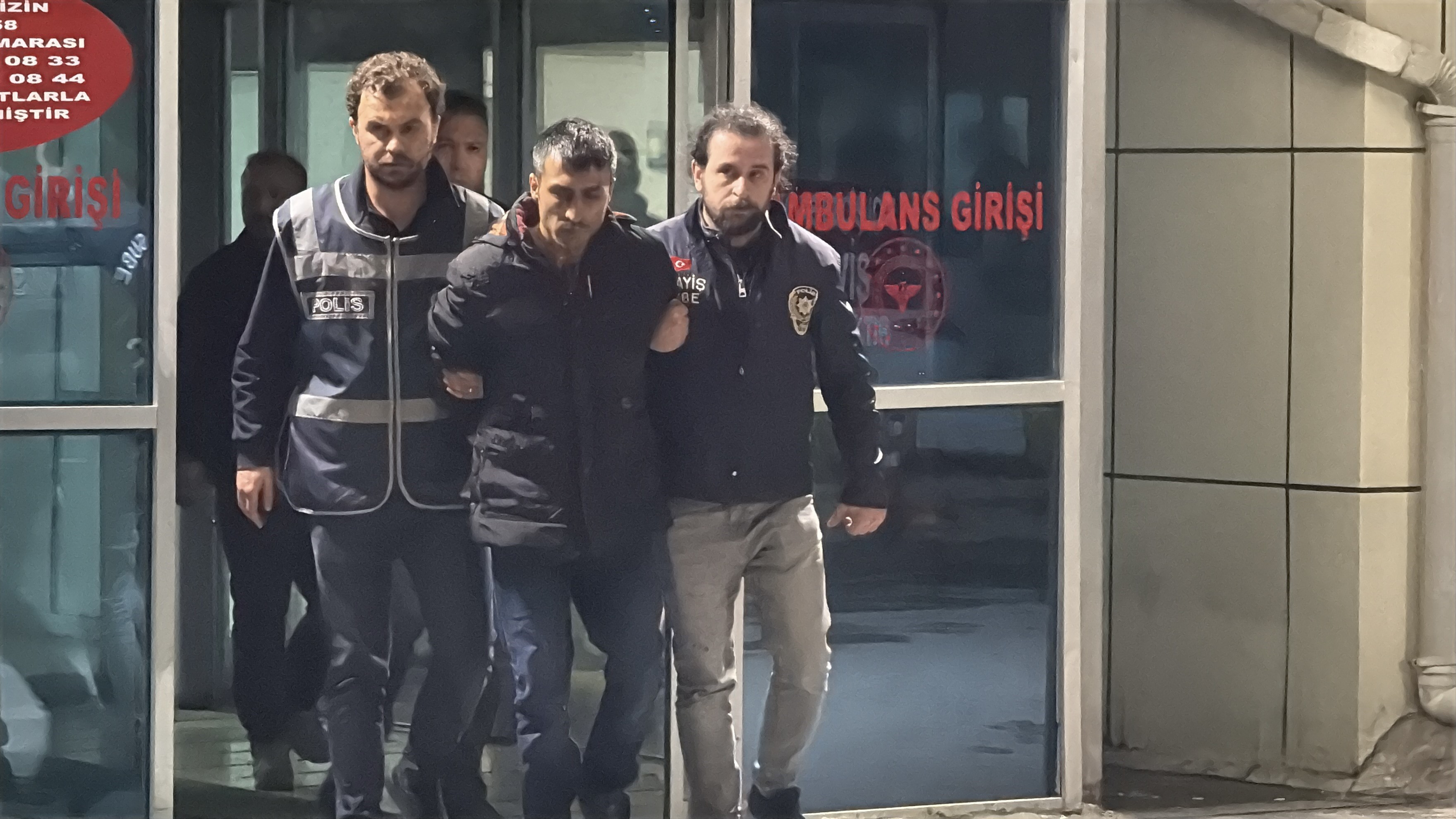 Kardeşleri Ellerini Bağlanıp Boğazları Keserek Öldürmüştü, 2 Kez Ağırlaştırılmış Müebbet Ile Cezalandırıldı (3)