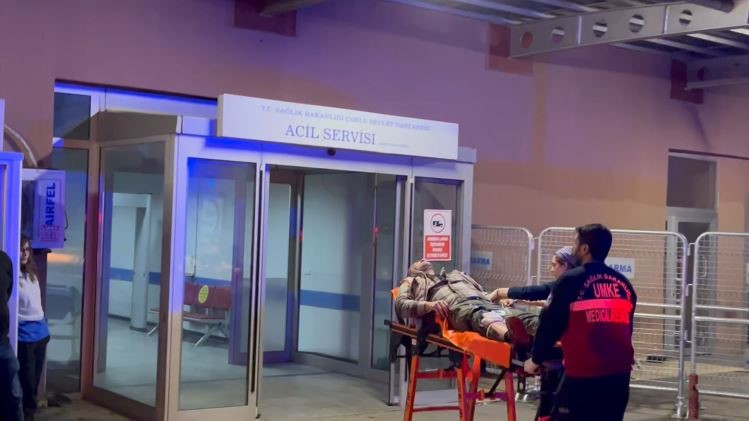 Kendisini Dolandırdığını Iddia Ettiği Arkadaşını Silahla Vurdu (2)