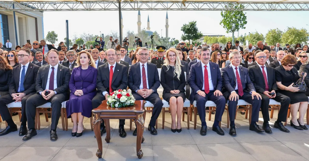 Kktc’de Görev Değişimi Tufan Erhürman Görevi Devraldı (2)