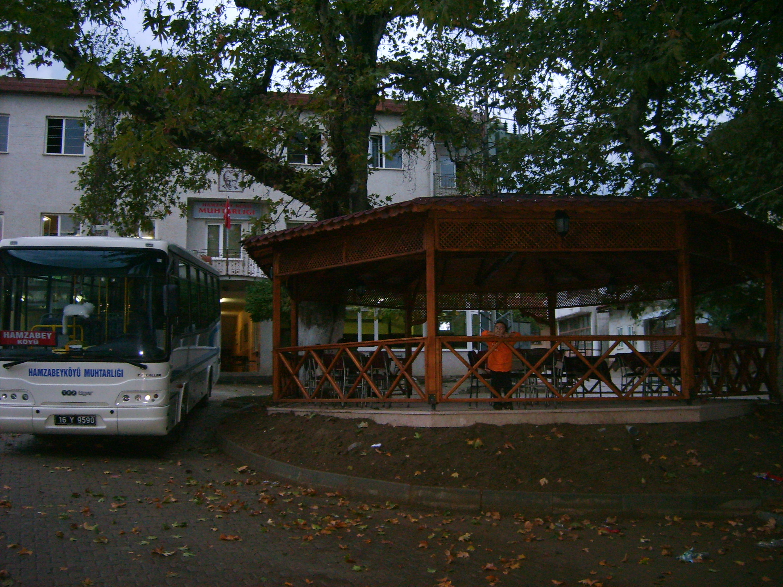 Muhtar Dediğin Böyle Olur Hamzabey Köyü Arsiv Haber 2007 Gencgazete (3)