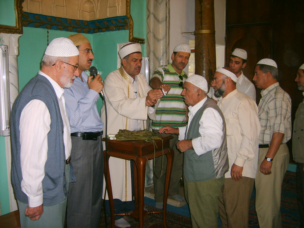 Peygamber Sevgisi İnegöl İshakpaşa Camii Mazi 2007 Gencgazete (2)