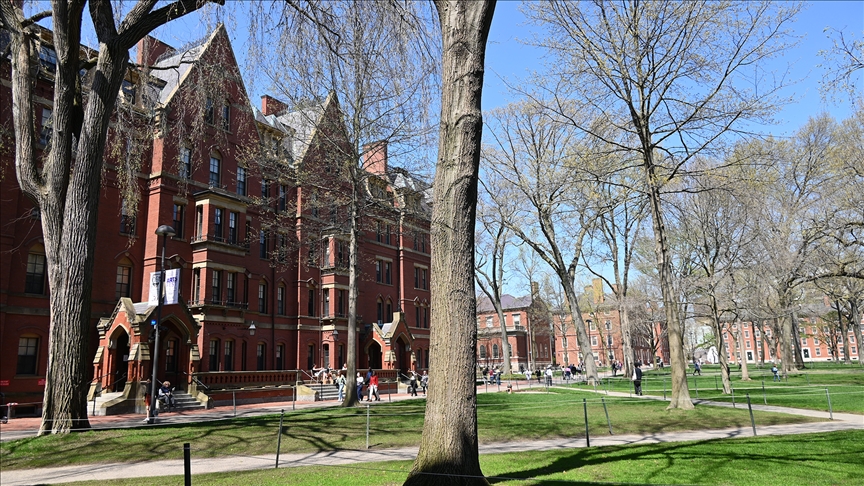 Harvard: Amerika’nın En Eski Üniversitesi (1636)