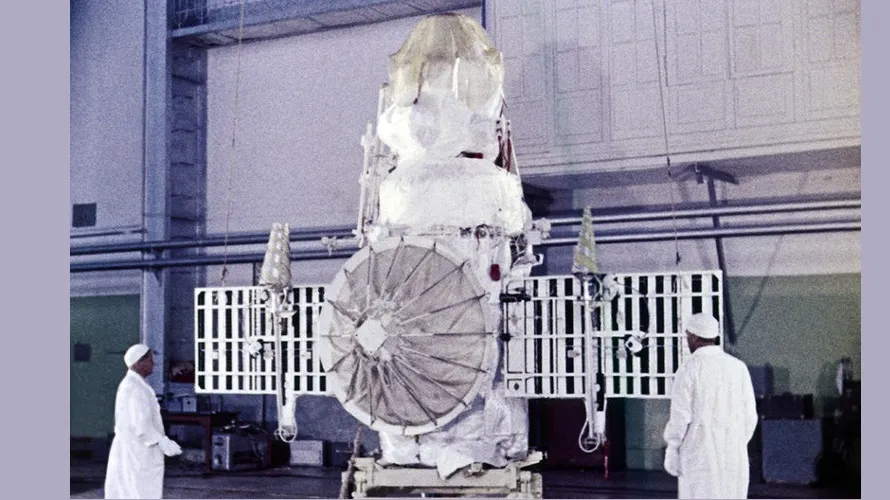 Venera 4